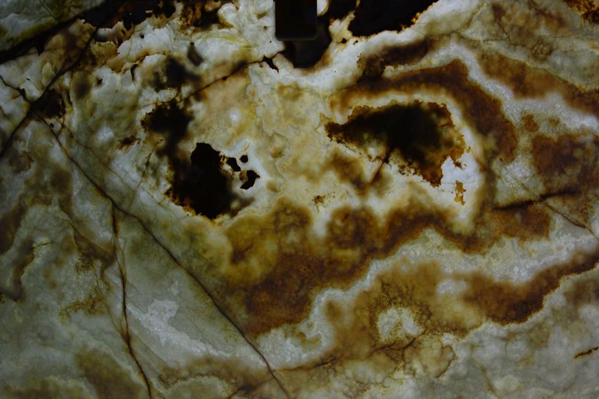 Onyx 063