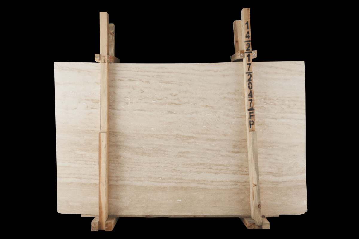 White Travertine Vein Cut