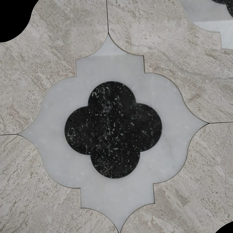 Clover Medallion Close-Up Tile